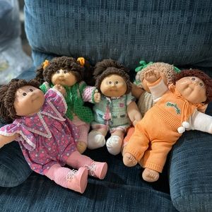 CABBAGE PATCH DOLLS